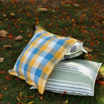 GINGHAM CHECKS LINEN PILLOW COVER